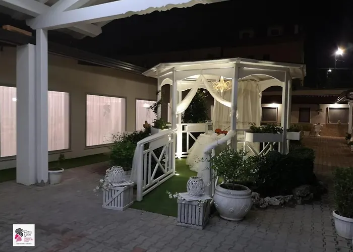 Hotel Leon - Ristorante Al Cavallino Rosso