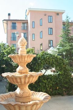 Hotel Leon - Ristorante Al Cavallino Rosso 3*